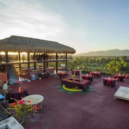 Pratama Hotel & Convention Матарам Екстер'єр фото