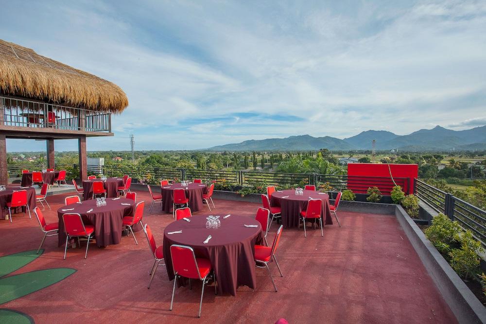 Pratama Hotel & Convention Матарам Екстер'єр фото
