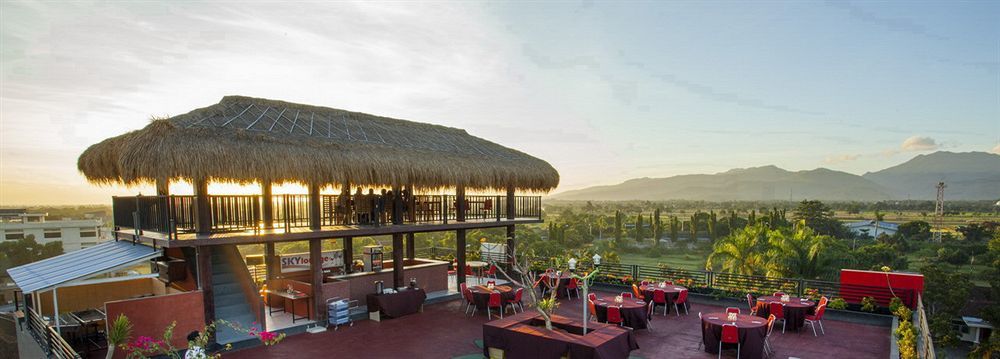 Pratama Hotel & Convention Матарам Екстер'єр фото